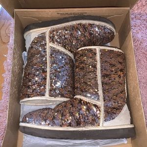 Ugg Classic Short w/ Sparkles 100% Authentic